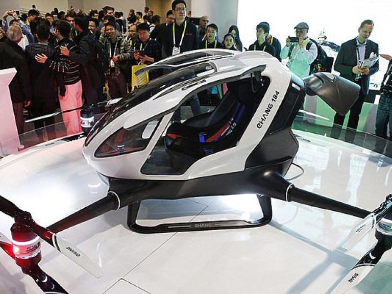 В Китае создали первое в мире беспилотное воздушное такси (ФОТО)