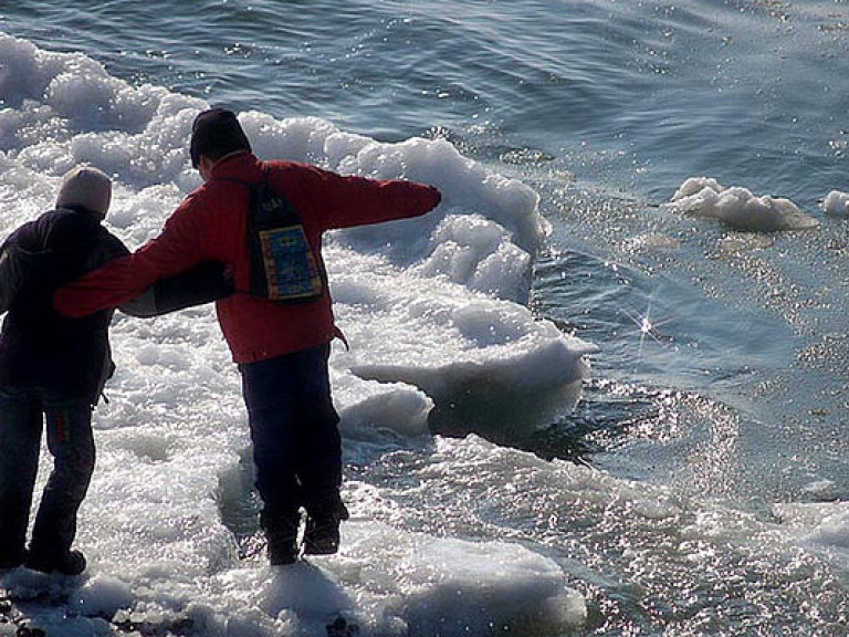 Во время новогодних праздников в Украине на водоемах погибло 12 человек &#8212; ГСЧС