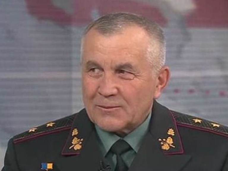 Порошенко уволил командующего сухопутными войсками