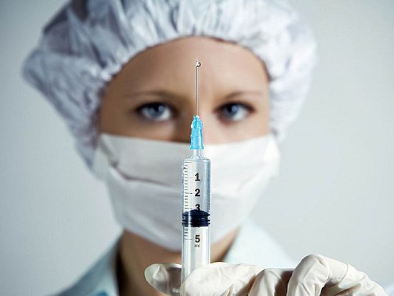 Лишь 120 тысяч украинцев сделали прививки от гриппа