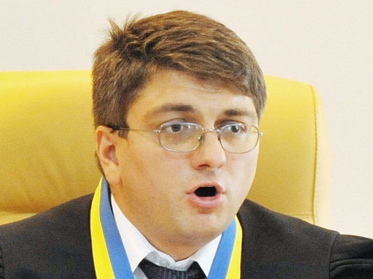 Порошенко освободил от должности судью Киреева