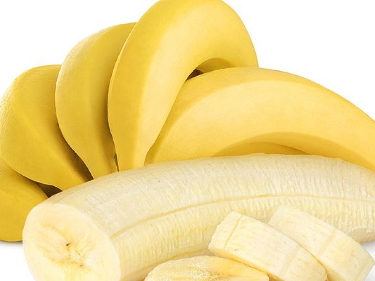 В столичных супермаркетах продолжают дорожать бананы и хурма