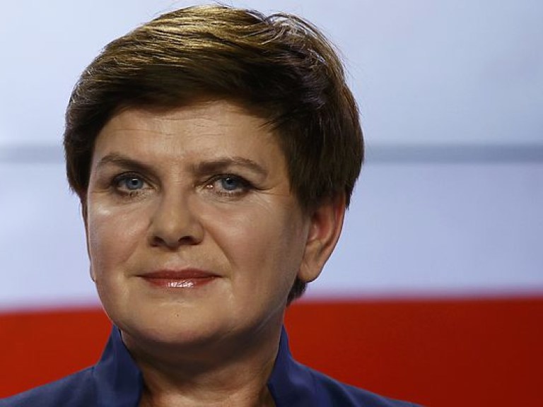Польский премьер-министр сообщил о миллионе беженцев из Украины