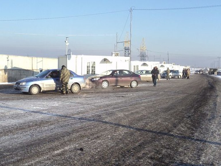 Сегодня на КПВВ &#171;Зайцево&#187; в зоне АТО на оформление ожидали 260 автомобилей