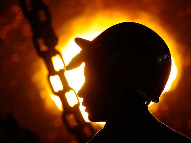 В Китае 400 тысяч сталеваров потеряют работу