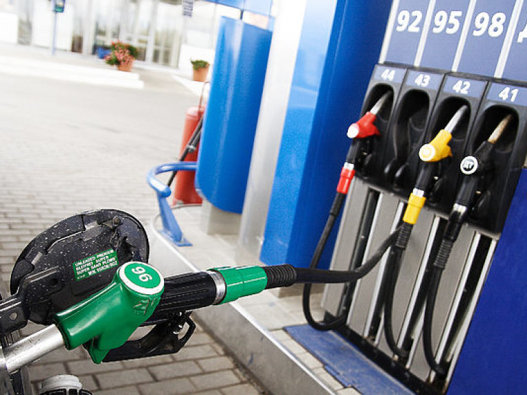Дизтопливо на отечественных АЗС стоит от 15 до 16,55 грн за литр &#8212; мониторинг
