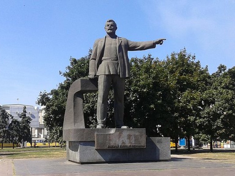 По факту сноса памятника Петровскому в Днепропетровске  открыто уголовное дело