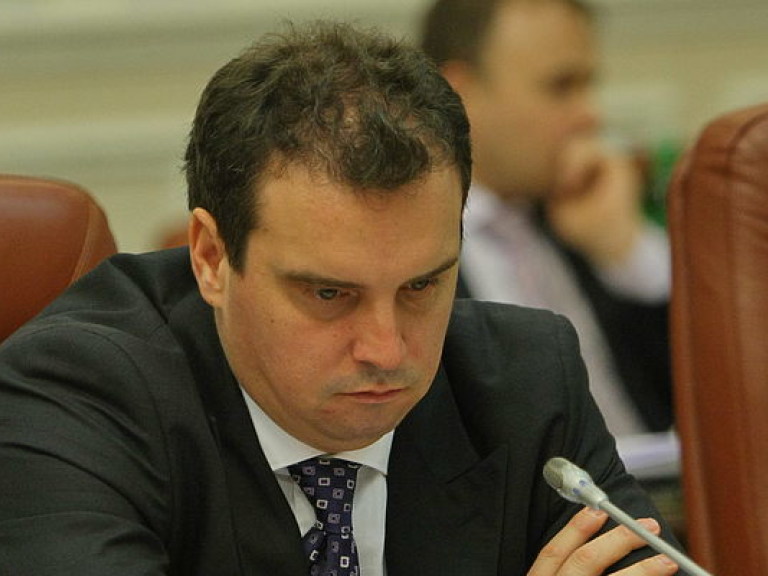 Абромавичус отказался отозвать заявление об отставке