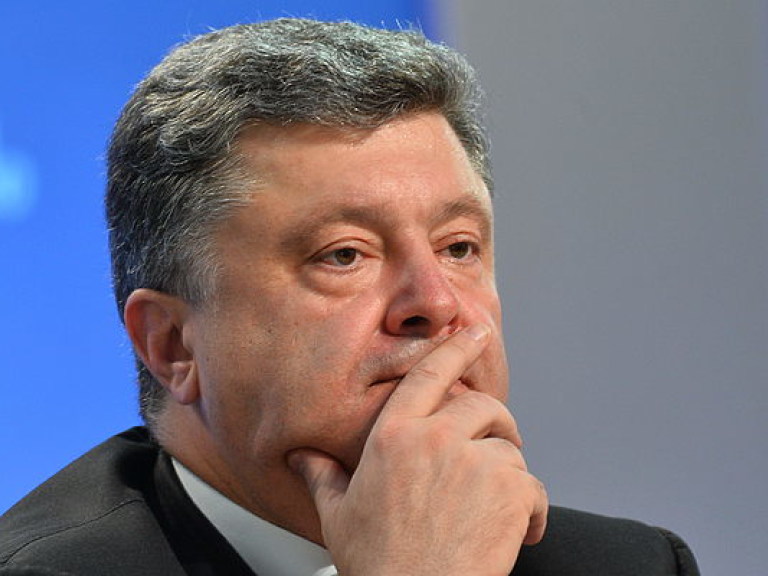 Порошенко выступил за «перезапуск» Кабмина, но попросил оставить министров-«реформаторов»