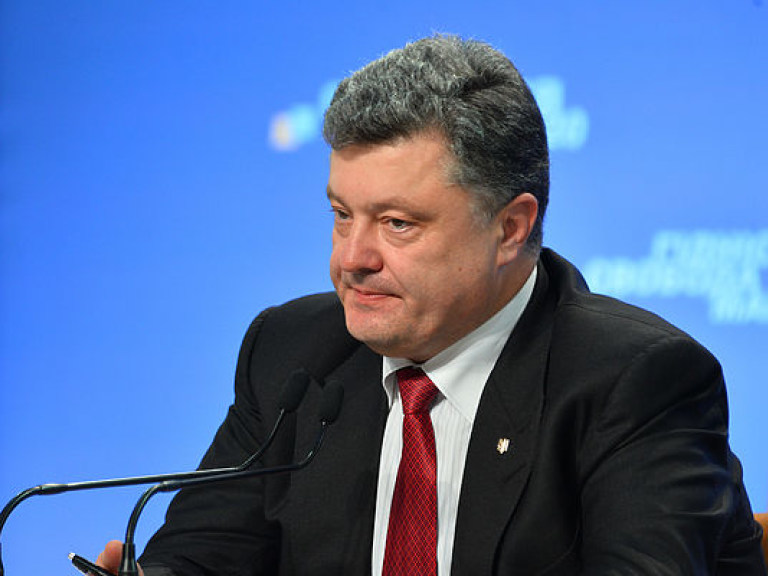 Порошенко встретится с послами G7, чтобы обсудить реформы и правительственный кризис в Украине