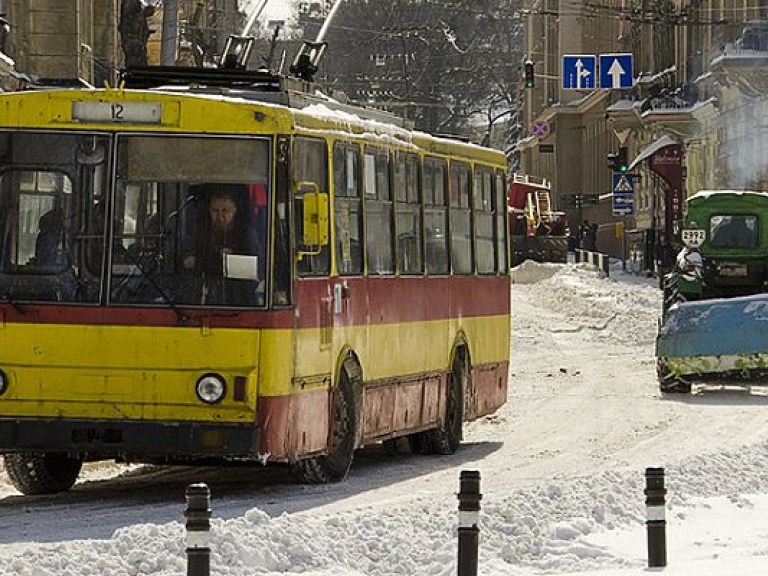 В Сумах студентка погибла под колесами троллейбуса