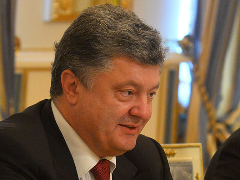 Порошенко: В Украине начато следствие против трех членов парламента