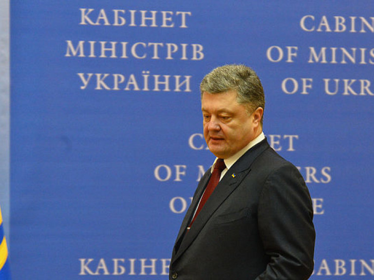 Заявление Порошенко об отставке Шокина и Яценюка сделано ради спасения собственного рейтинга — эксперт