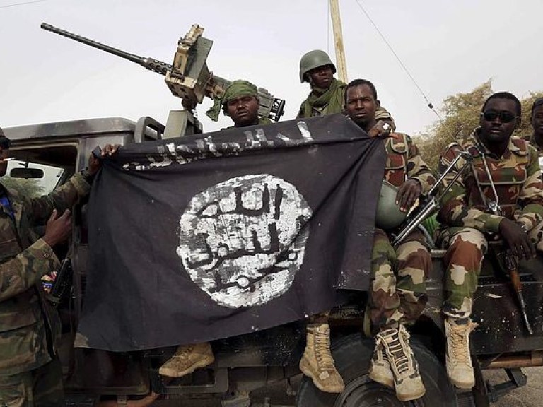 Двое террористов-смертников взорвали рынок в Камеруне, более 10 человек погибли