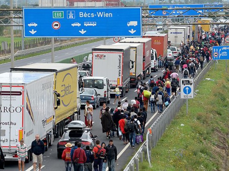 С сегодняшнего дня Австрия вводит строгий лимит на мигрантов