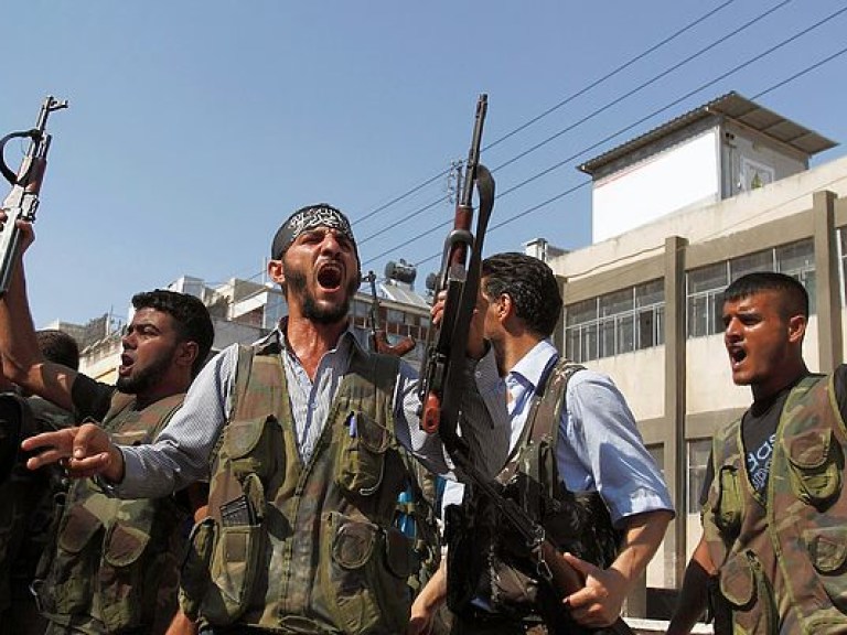 Сирийская оппозиция согласилась на перемирие &#8212; Reuters