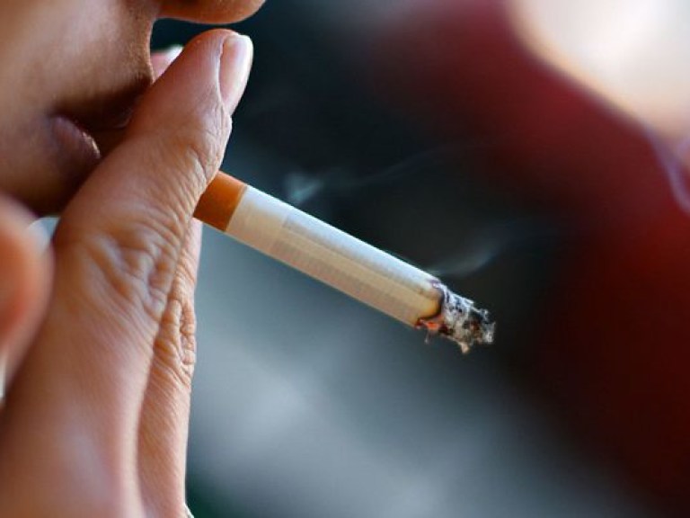 Ежегодно от курения в мире умирает 5 миллионов человек – эксперт