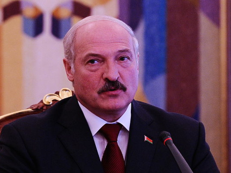 Лукашенко прислал Асаду письмо с поддержкой идеи территориальной целостности Сирии