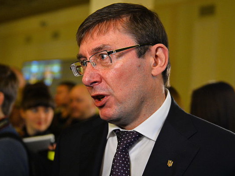 Луценко: Парламентарии начнут переговоры о создании новой коалиции на следующей неделе