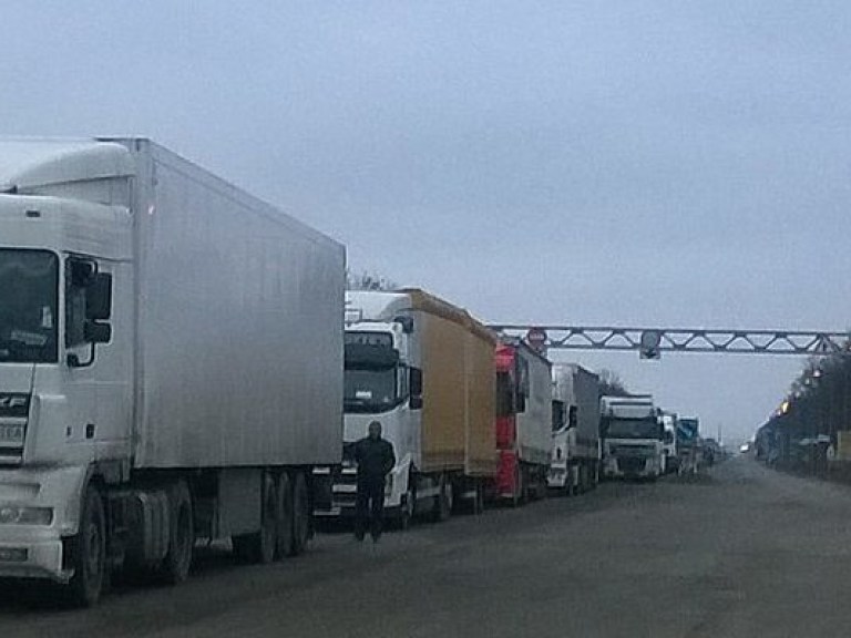 Активисты Сумщины заявили о блокаде фур РФ на трассе «Москва-Киев»