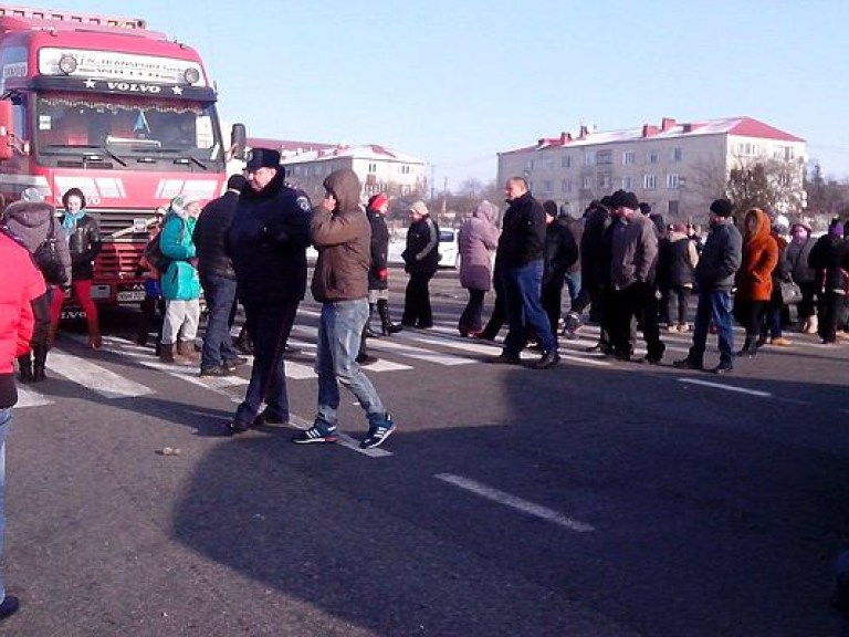 На Львовщине протестующие перекрыли трассу