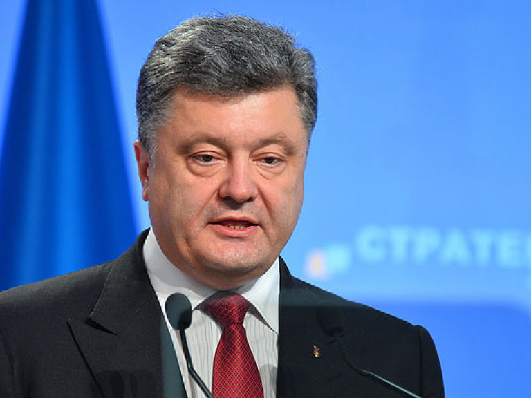 На переговорах с Олландом и Меркель Порошенко попытается отсрочить выборы на Донбассе — эксперт