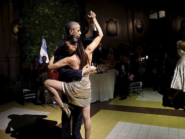 Обама в Аргентине станцевал танго со знойной красавицей (ВИДЕО)