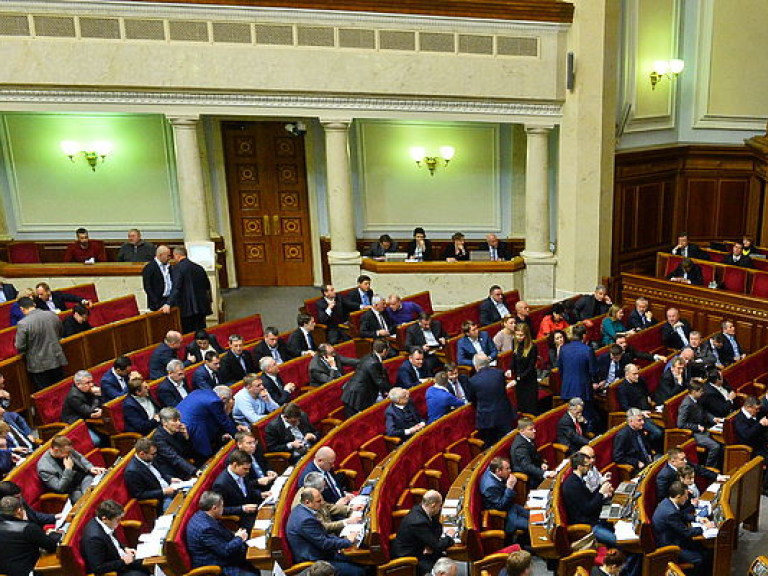Парламент может не проголосовать за отставку Шокина — политолог