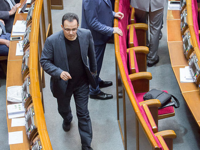 «Самопомич» по Конституции еще может лишить Суслову депутатского мандата — эксперт