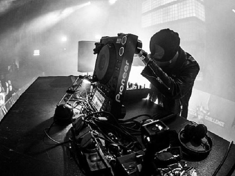 В июле в Киеве на фестивале Atlas Weekend выступит диджей The Bloody Beetroots