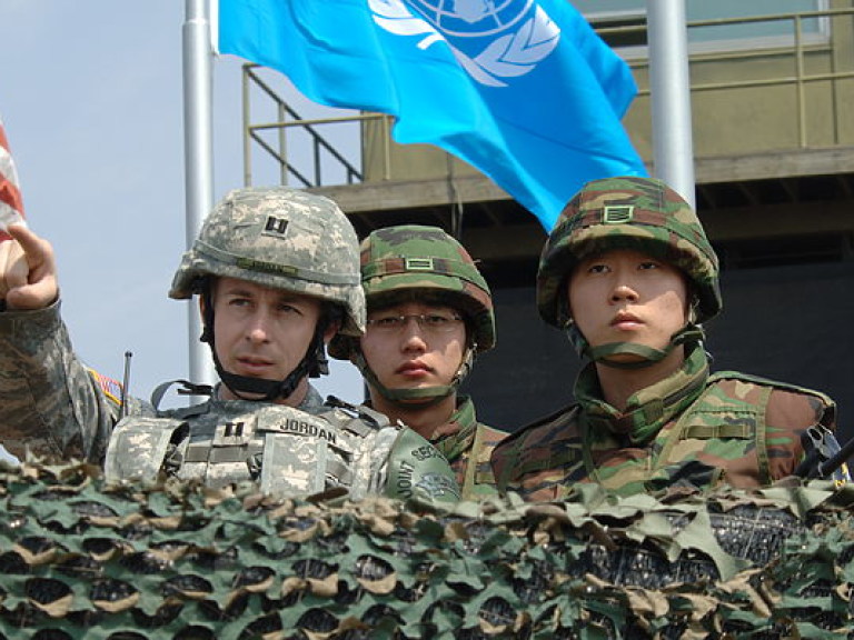 Южнокорейская армия провела масштабные учения со стрельбой на границе КНДР