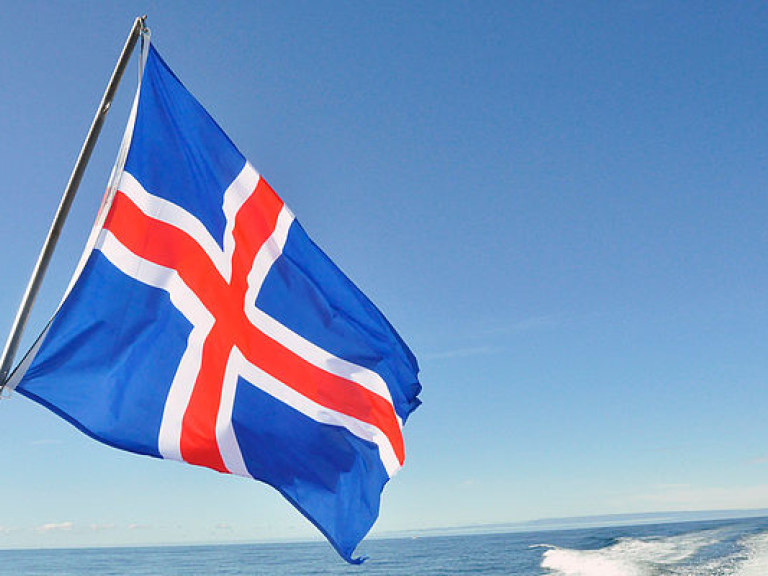 В Исландии офшорный скандал привел к отставке премьер-министра