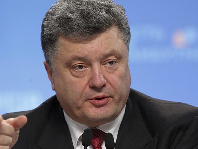 Угрожая роспуском ВР, Порошенко блефует перед «Народным фронтом» — политолог
