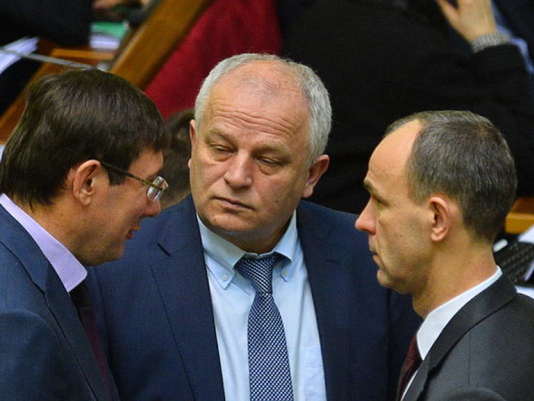 У Порошенко рассказали, в каком случае произойдет роспуск парламента
