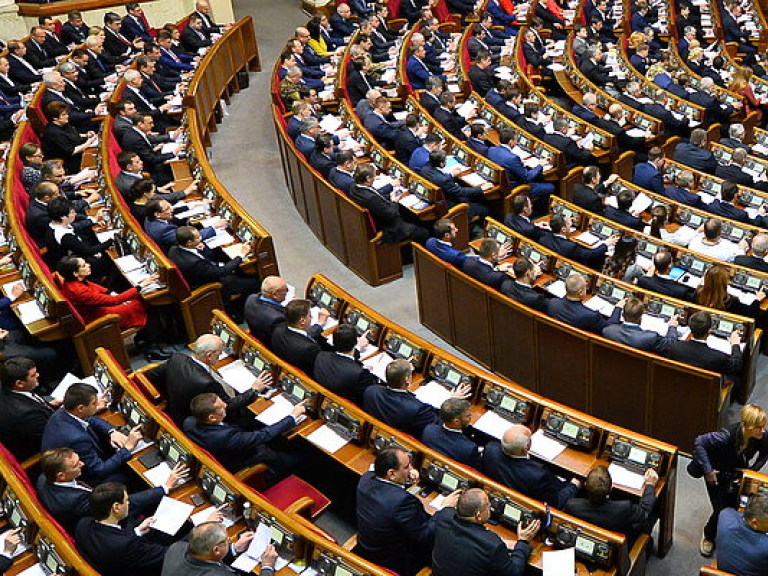 Рада приняла за основу законопроект о НКРЭКУ