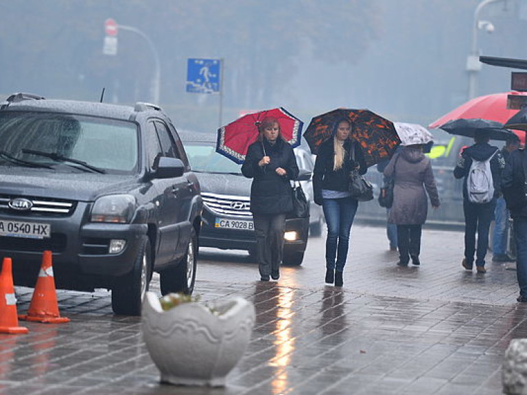 В Киеве объявлено штормовое предупреждение