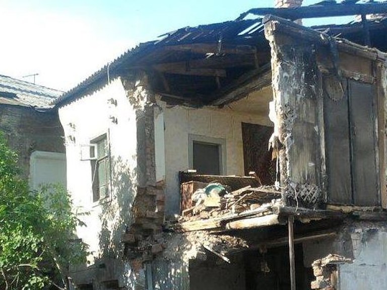 В Черновцах обвалилась часть жилого дома
