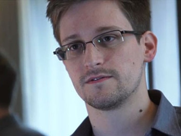 Немецкие спецслужбы подозревают Сноудена в связях с Кремлем
