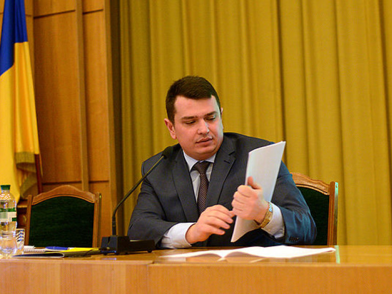 НАБУ передало в суд документы по незаконному влиянию Пасишника на Абромавичуса