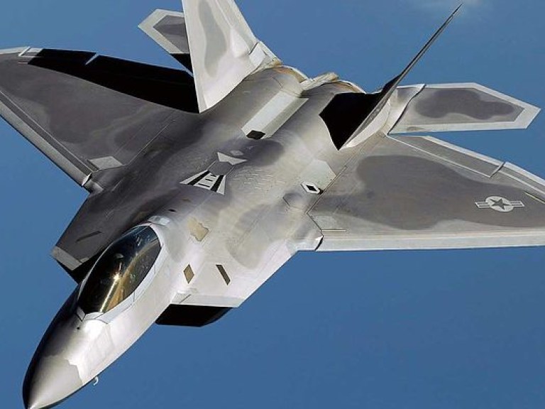 США начали размещать истребители F-22  в Румынии