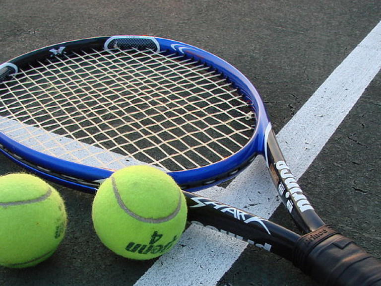 Стаховский вышел в четвертьфинал теннисного турнира в Тайване