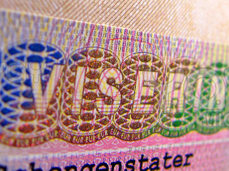 Эксперт: Шенген украинцам проще получить через Литву