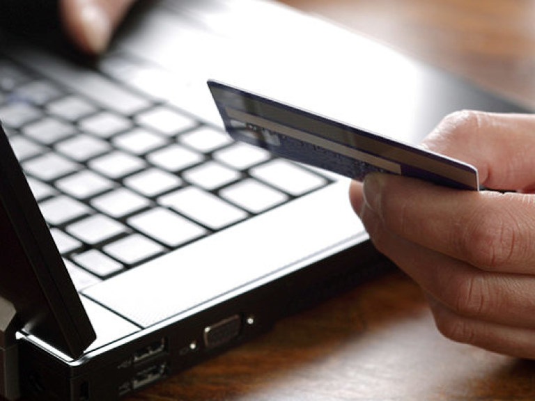 В 2015 году на покупки товаров через Интернет украинцы потратили 25 миллиардов гривен