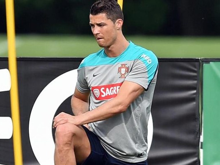 Криштиану Роналду отказался от услуг врачей клуба