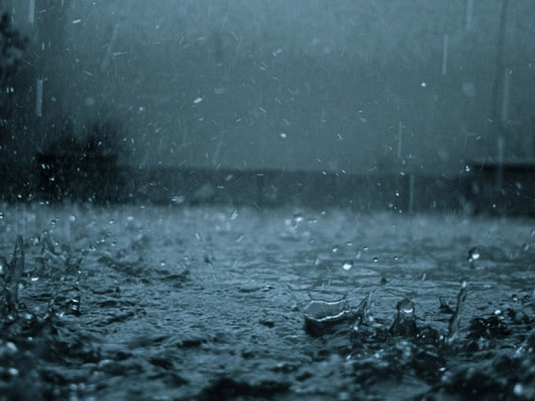 Синоптик: 4 мая циклон «Виола» принесет сильные дожди на юг Украины (КАРТА)