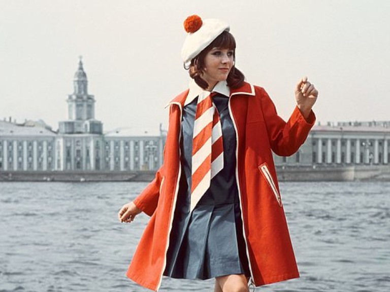 С. Смолин: «Стилистика 80-х сейчас на пике популярности»