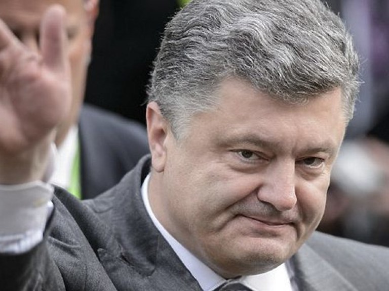 Сколько хранит в банках клан Порошенко?