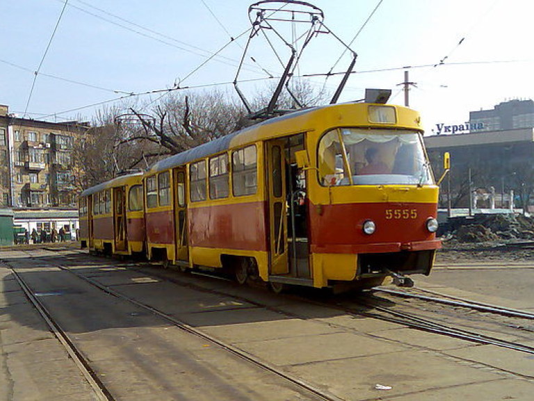 В Киеве в связи с ремонтом путей трамвайные маршруты № 28 и № 33 будут временно закрыты