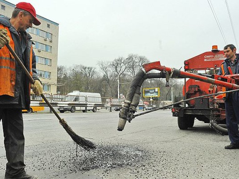 На ремонт дорог Западной Украины потратят 1 миллиард гривен – &#171;Укравтодор&#187;