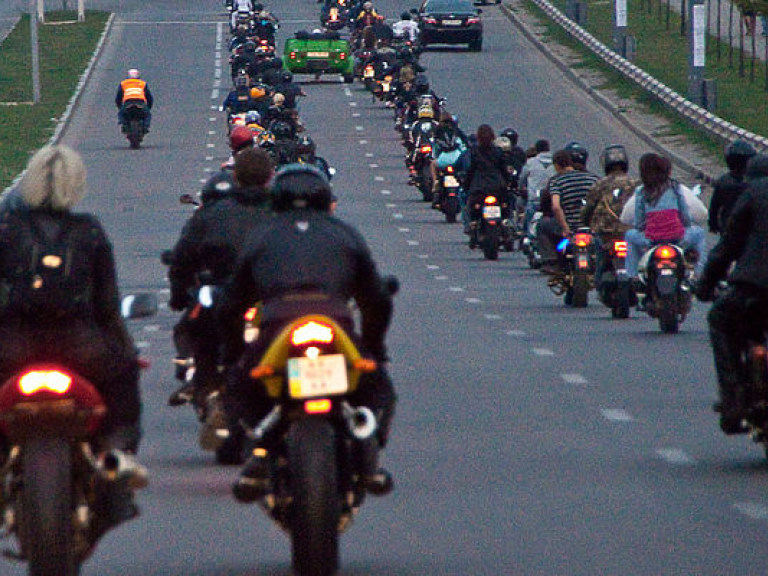 В Харькове ограничат движение мотоциклов